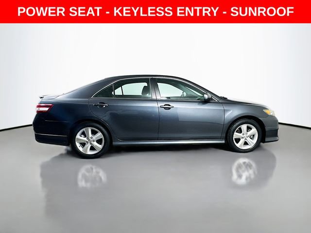 Used 2011 Toyota Camry SE image 5