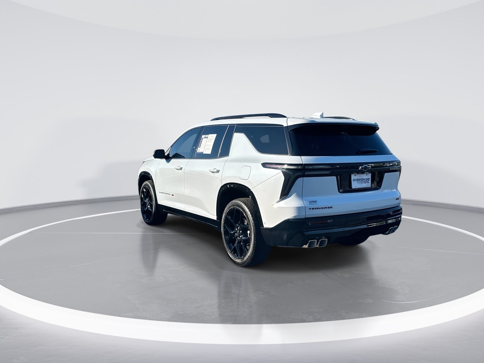 Used 2026 Chevrolet Traverse RS FWD image 7