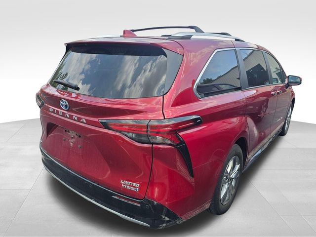 Used 2024 Toyota Sienna Limited AWD/4WD image 6