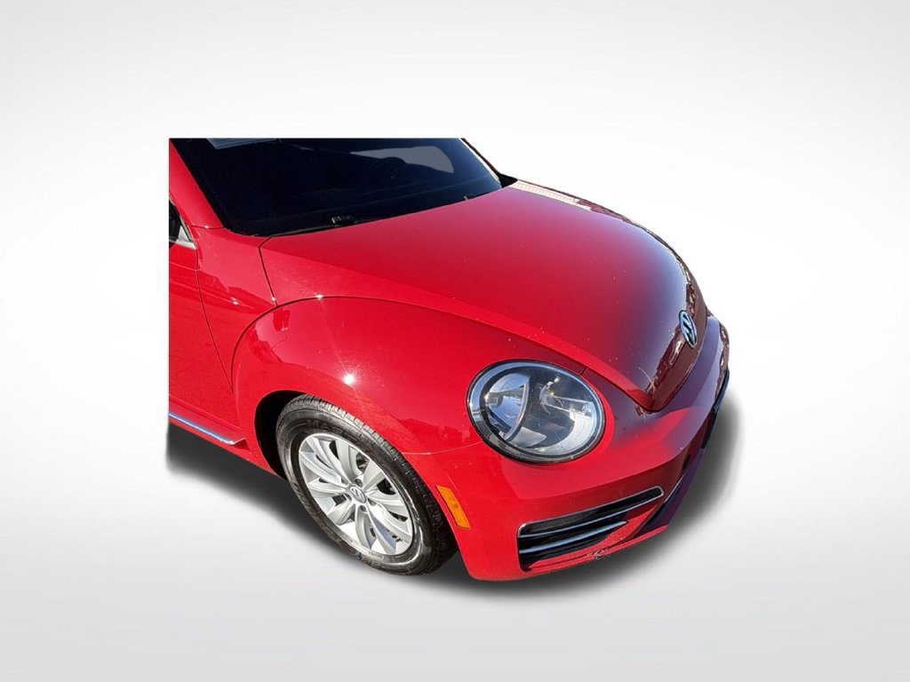 Used 2019 Volkswagen Beetle 2.0T SE FWD image 11
