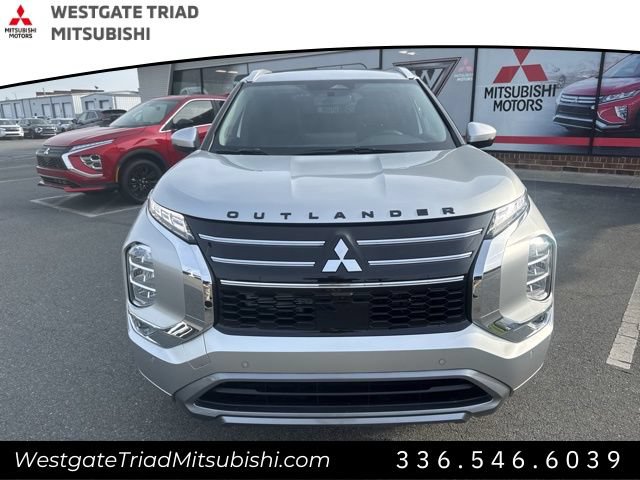 New 2026 Mitsubishi Outlander SEL FWD image 2