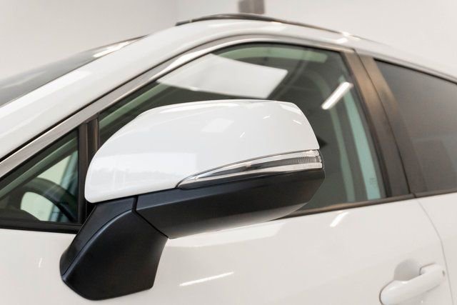 Used 2021 Toyota RAV4 XLE image 8