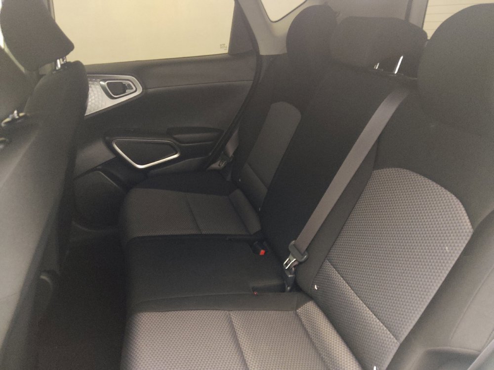 Used 2021 Kia Soul LX FWD image 18