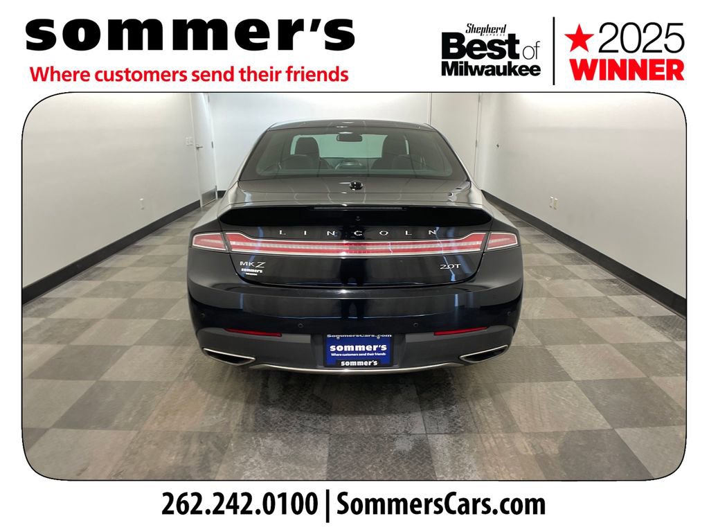 Used 2020 Lincoln MKZ image 4