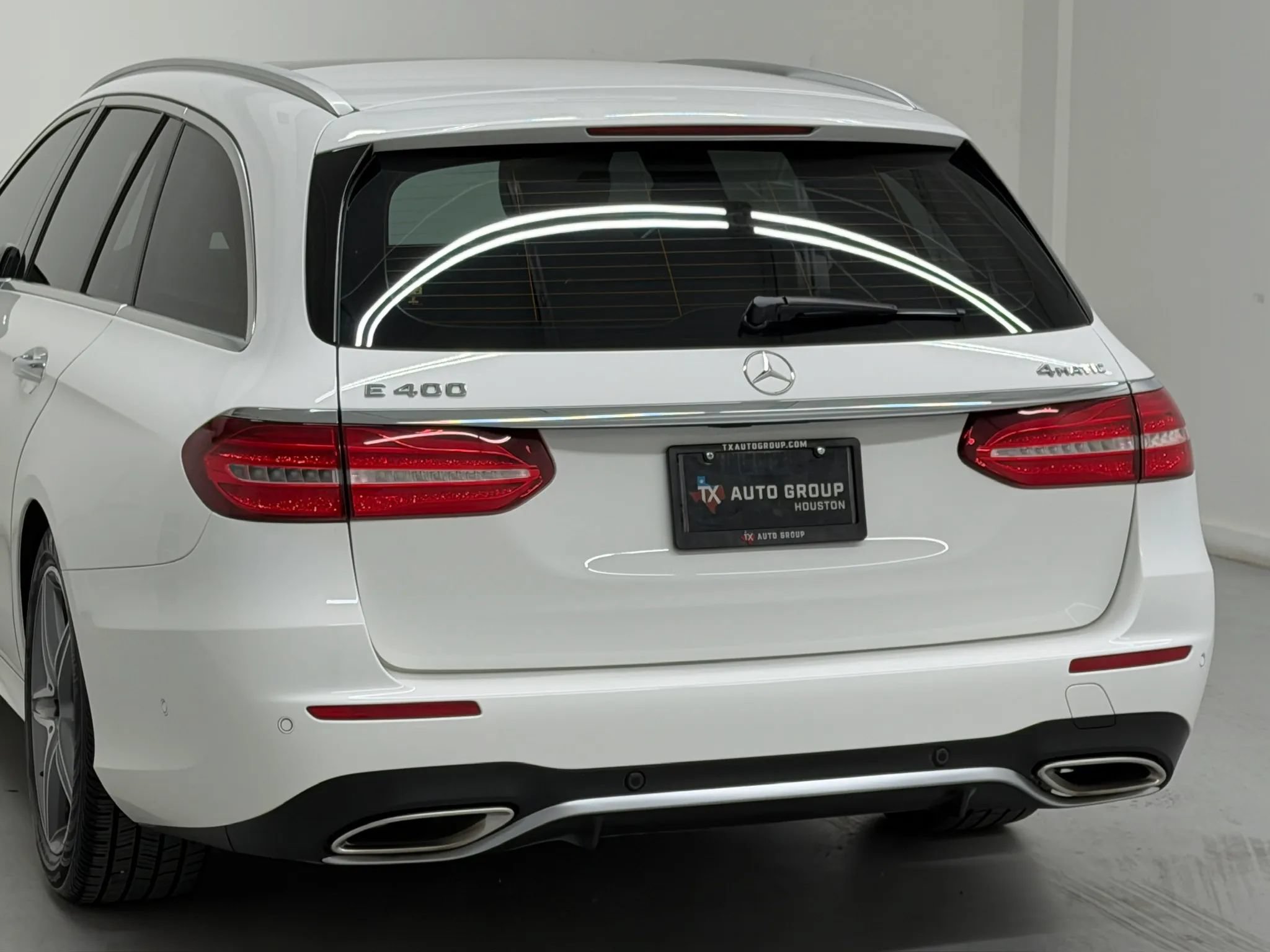Used 2017 Mercedes-Benz E 400 4MATIC Wagon image 92