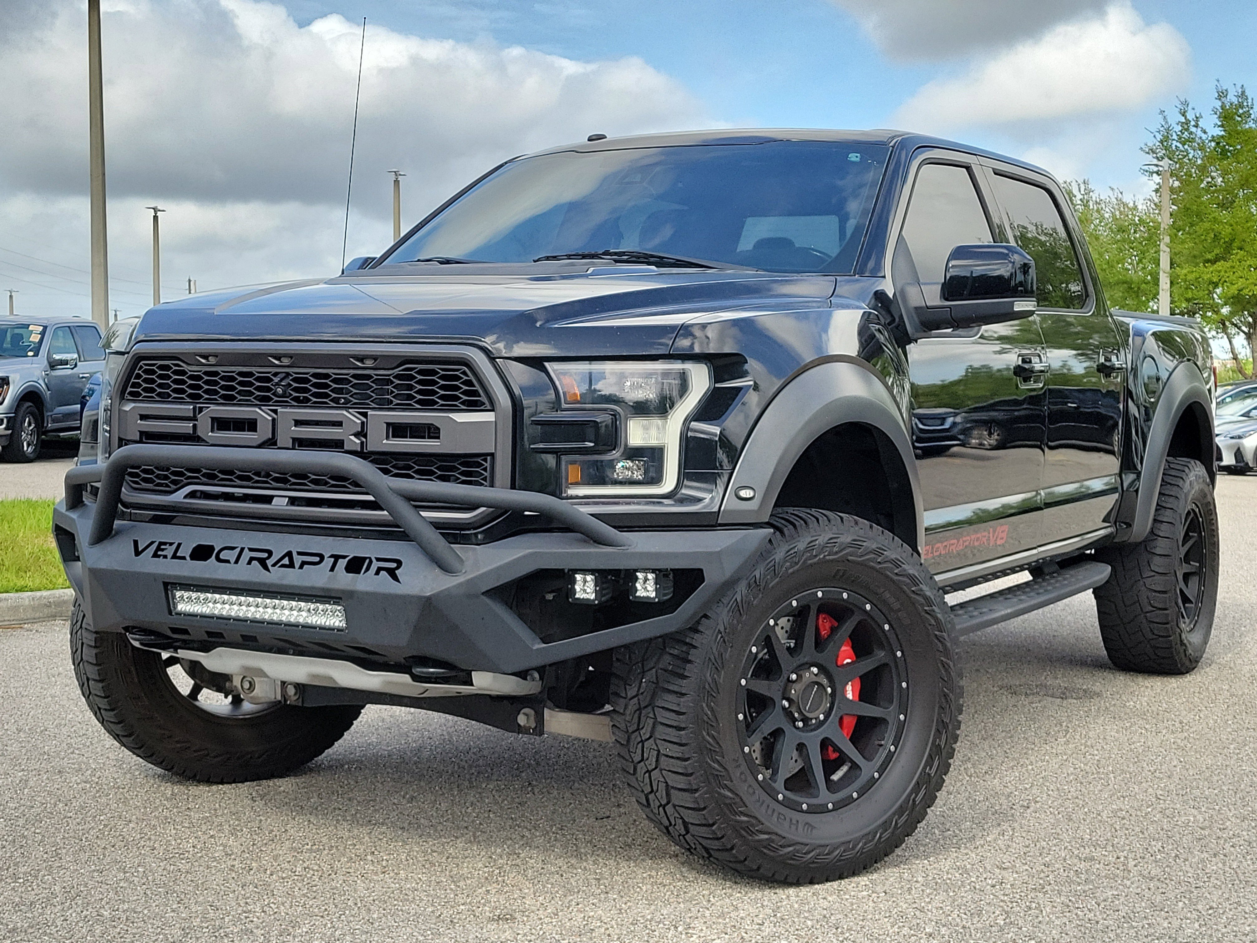 Used 2018 Ford F150 Raptor w/ Equipment Group 802A Luxury image 35