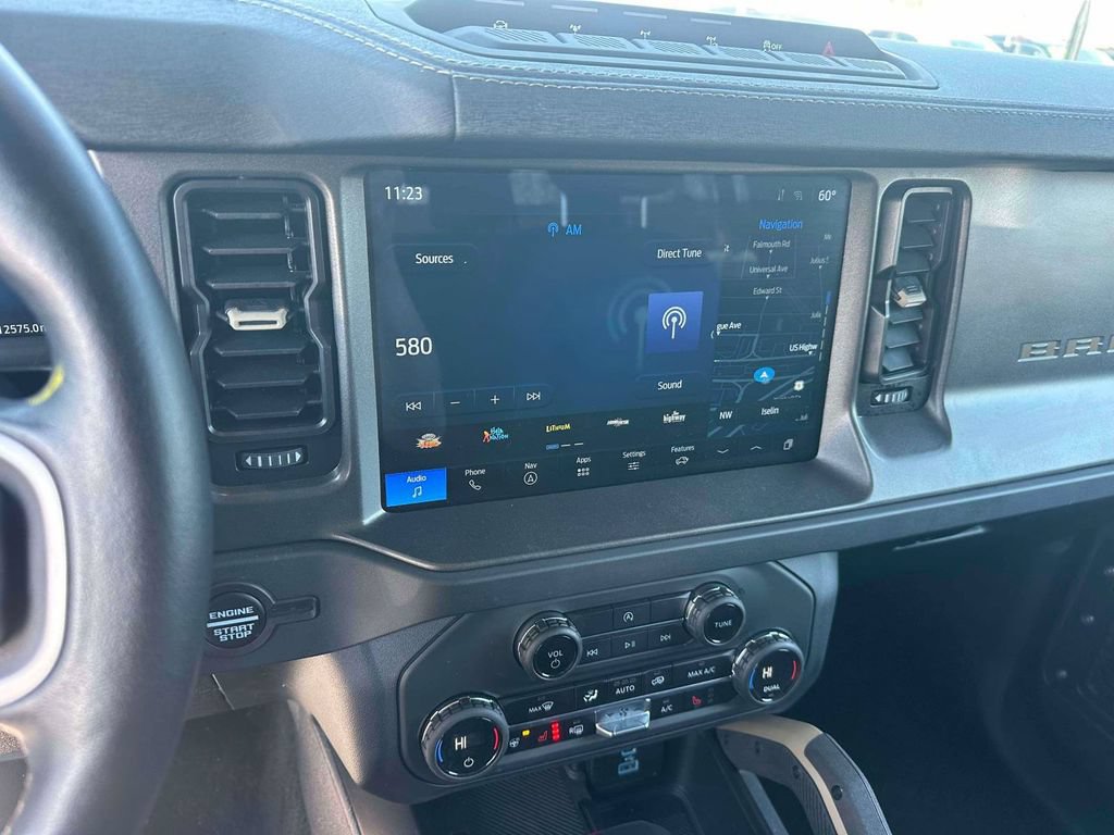 Certified 2025 Ford Bronco Badlands AWD/4WD image 29
