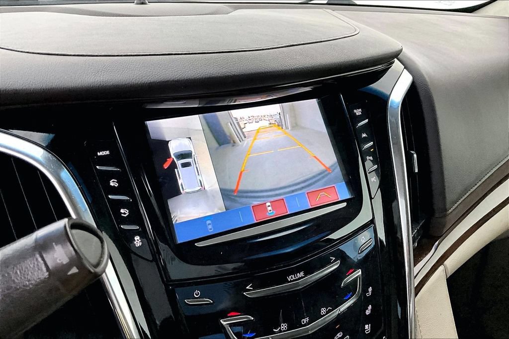 Used 2017 Cadillac Escalade Luxury AWD/4WD image 28