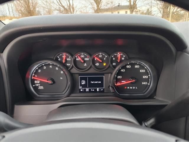 Used 2025 Chevrolet Silverado 1500 W/T w/ Trailering Package AWD/4WD image 18