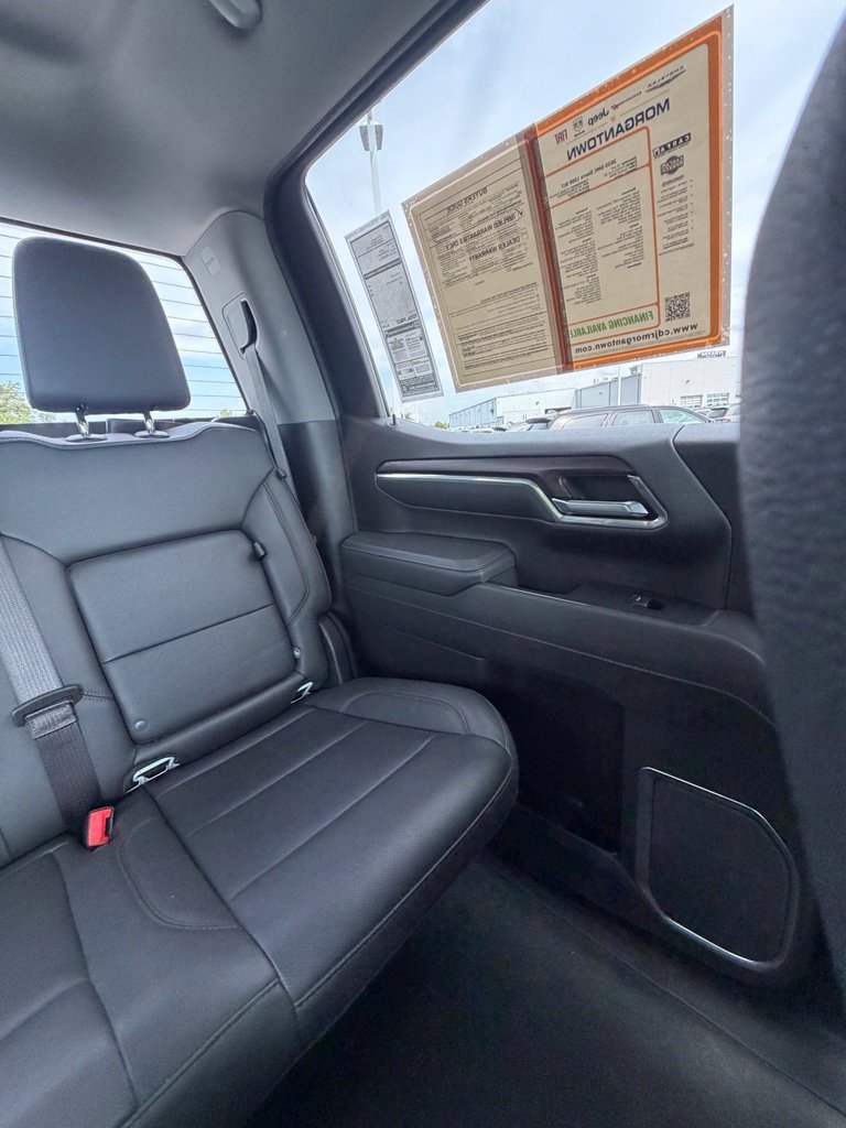 Used 2025 GMC Sierra 1500 SLT AWD/4WD image 15