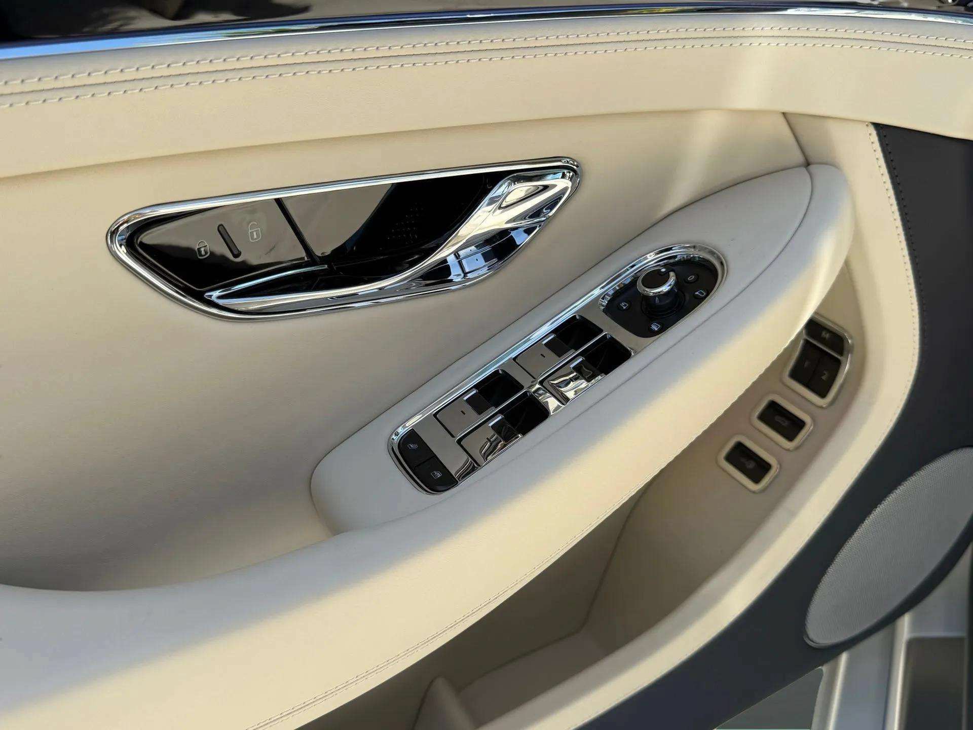 New 2026 Bentley Continental GTC AWD/4WD image 26