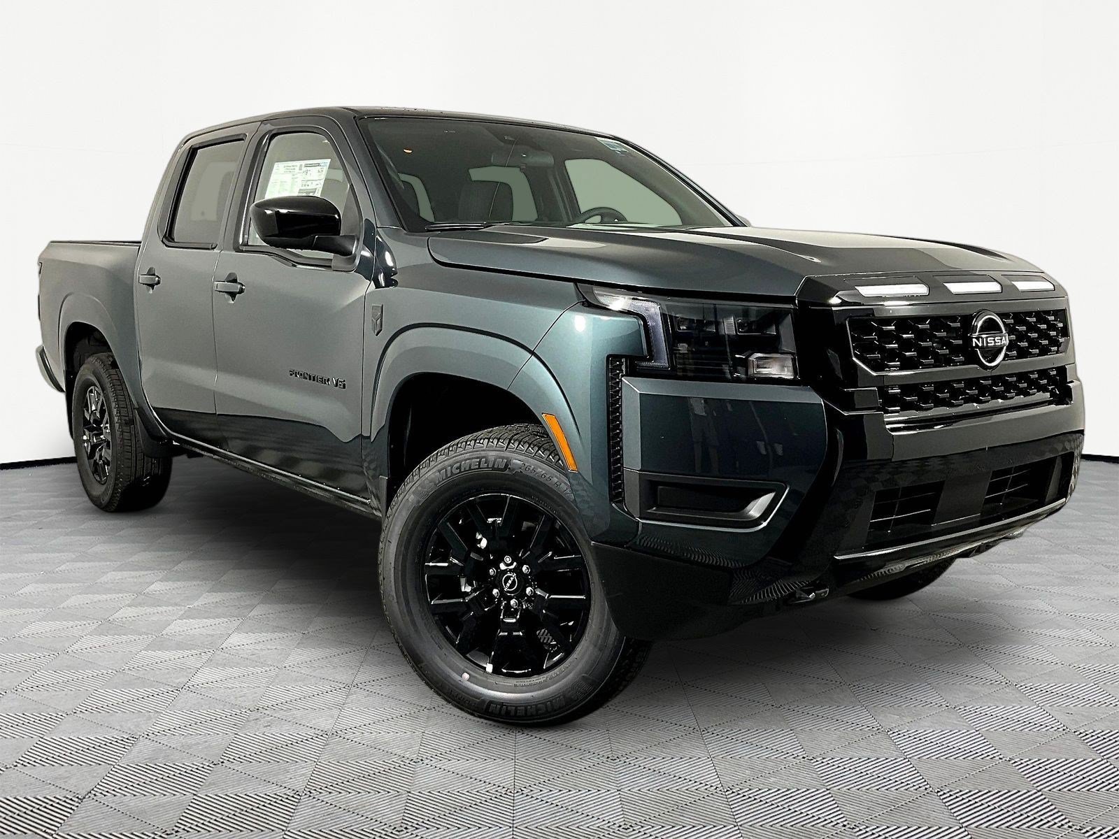 New 2027 Nissan Frontier SV w/ SV Convenience Package AWD/4WD image 3