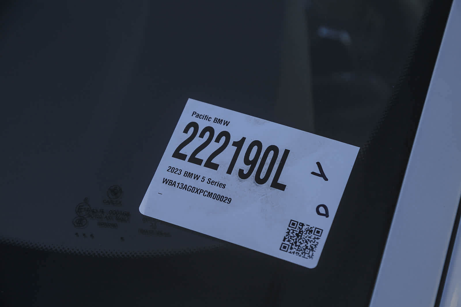 Certified 2023 BMW 530e w/ Convenience Package image 25