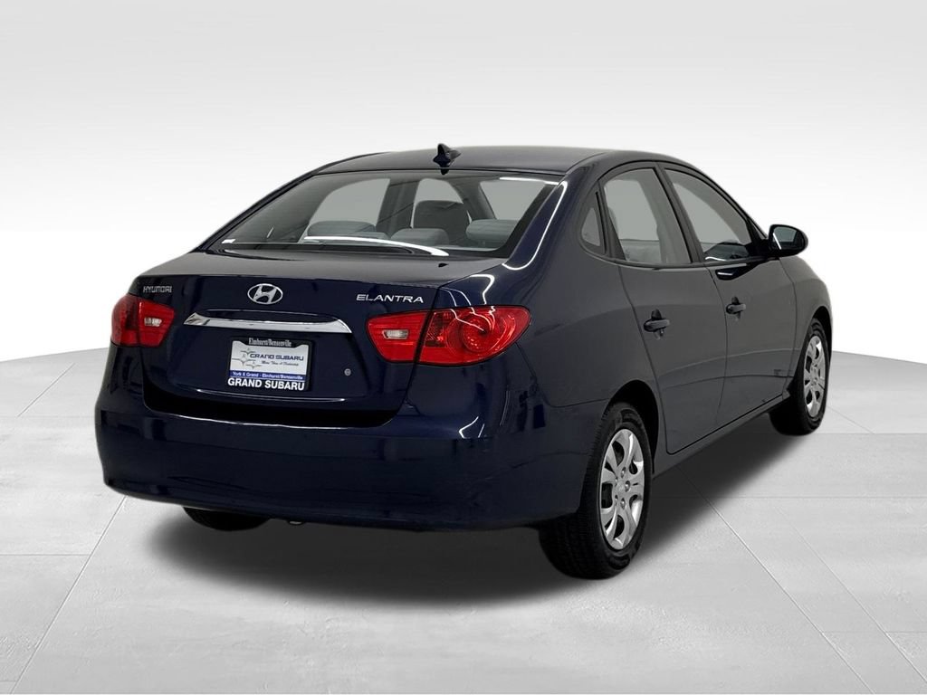 Used 2010 Hyundai Elantra GLS FWD image 6