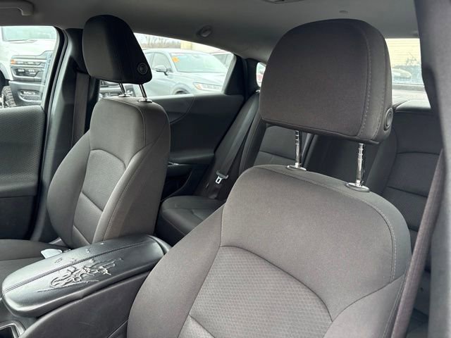 Used 2018 Chevrolet Malibu LT image 9