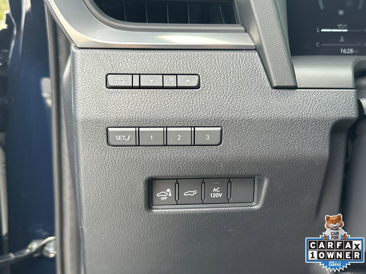 Used 2025 Lexus GX 550 image 32