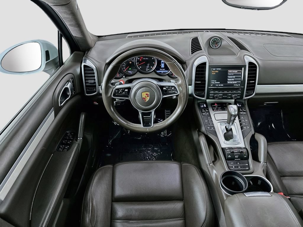 Used 2015 Porsche Cayenne Turbo AWD/4WD image 25