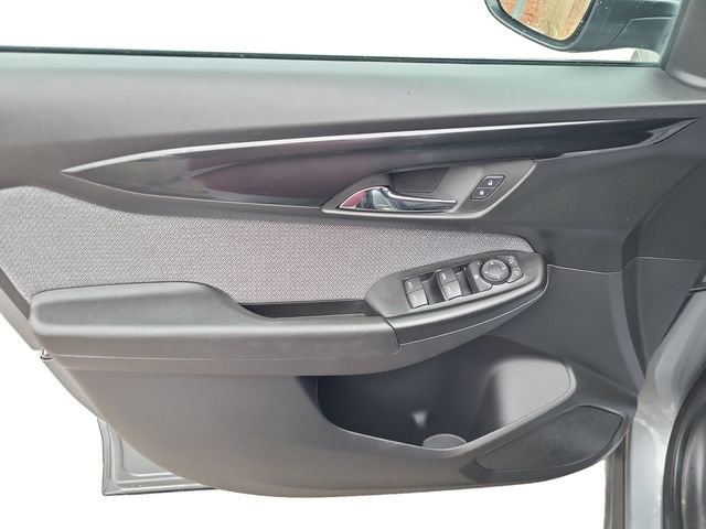 Used 2024 Chevrolet TrailBlazer LT w/ LT Cold Weather Package image 10