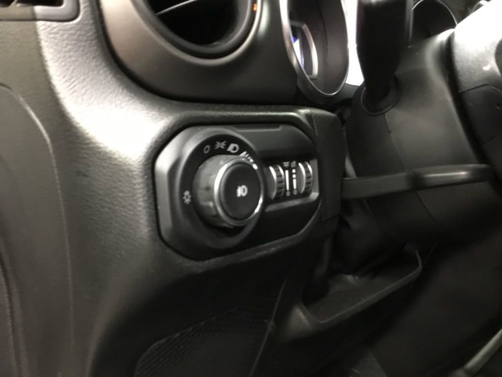 Used 2022 Jeep Wrangler Unlimited Sport image 9