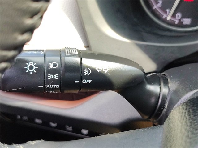 Used 2019 Toyota RAV4 Limited image 20