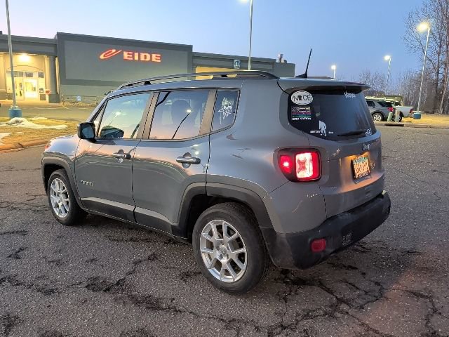 Used 2020 Jeep Renegade Latitude w/ Cold Weather Group image 5