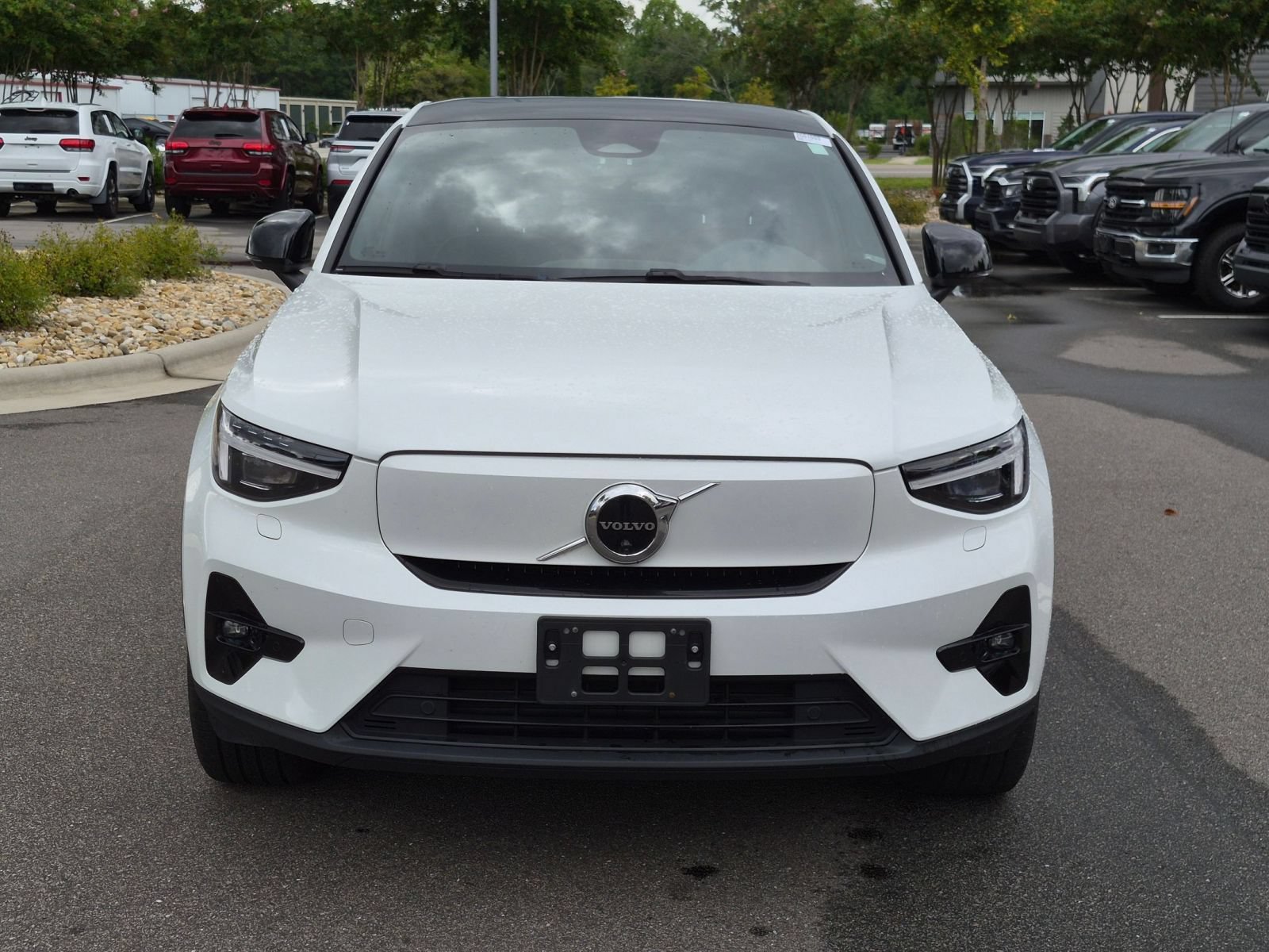 Used 2023 Volvo C40 P8 Recharge Ultimate w/ Protection Package Premier AWD/4WD image 8