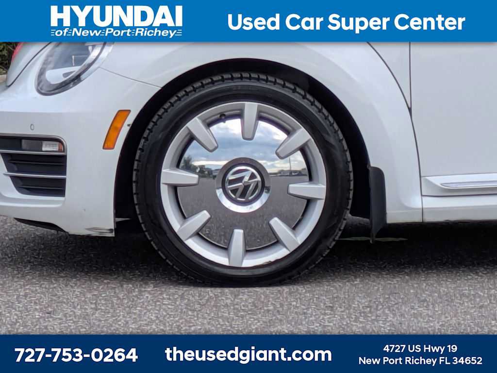 Used 2017 Volkswagen Beetle 1.8T SEL FWD image 10
