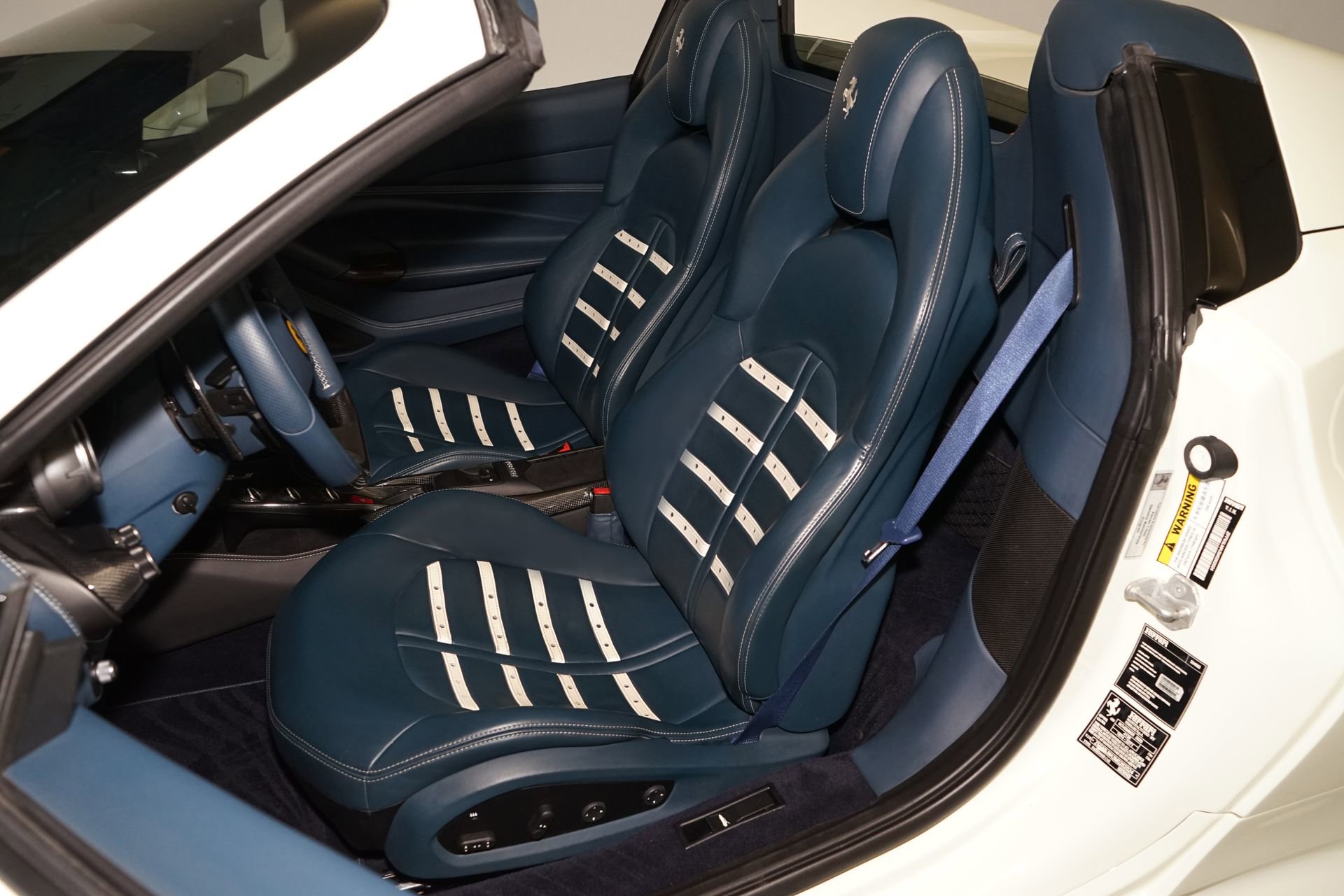 Used 2021 Ferrari F8 Tributo image 17