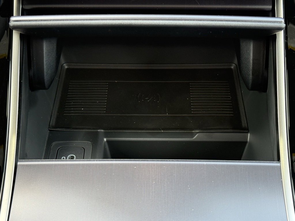 New 2026 Land Rover Range Rover Velar Dynamic SE image 22