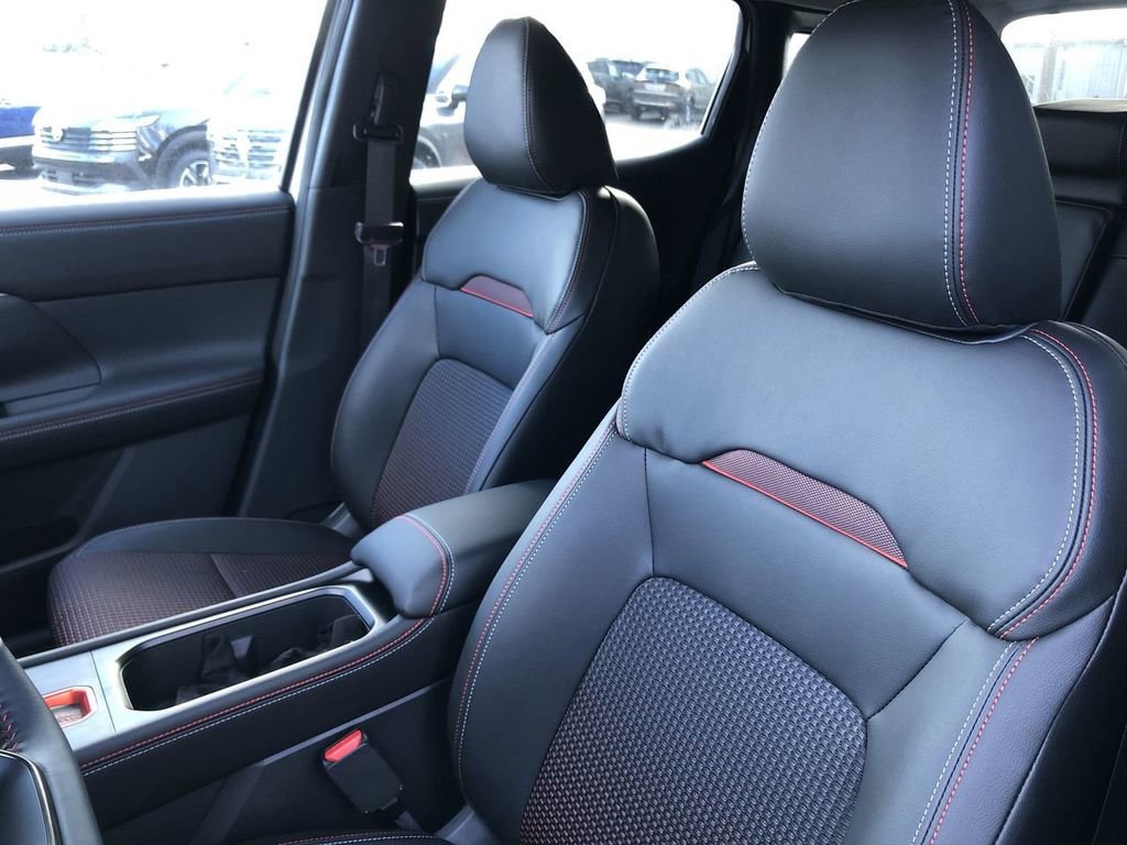 New 2026 Nissan Kicks SR w/ Cold Weather Package image 21