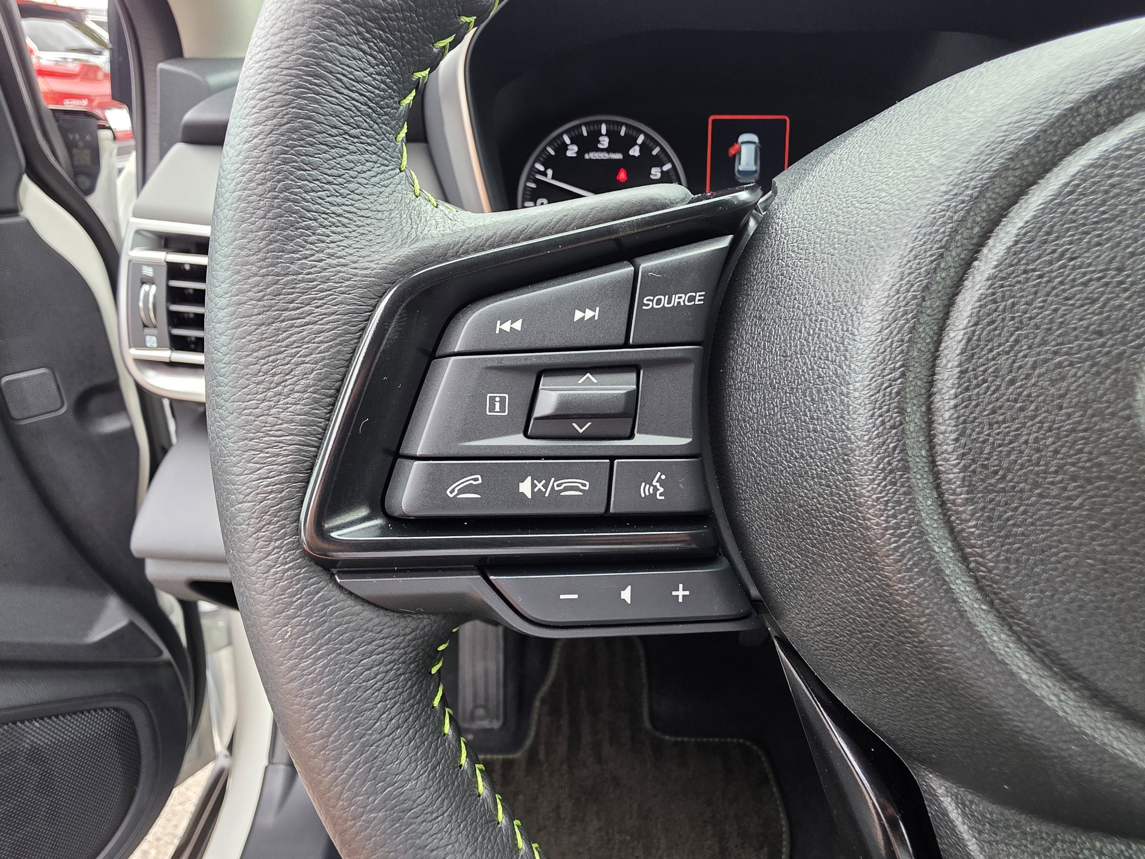 Certified 2025 Subaru Outback Onyx Edition XT w/ Popular Package #2 image 27