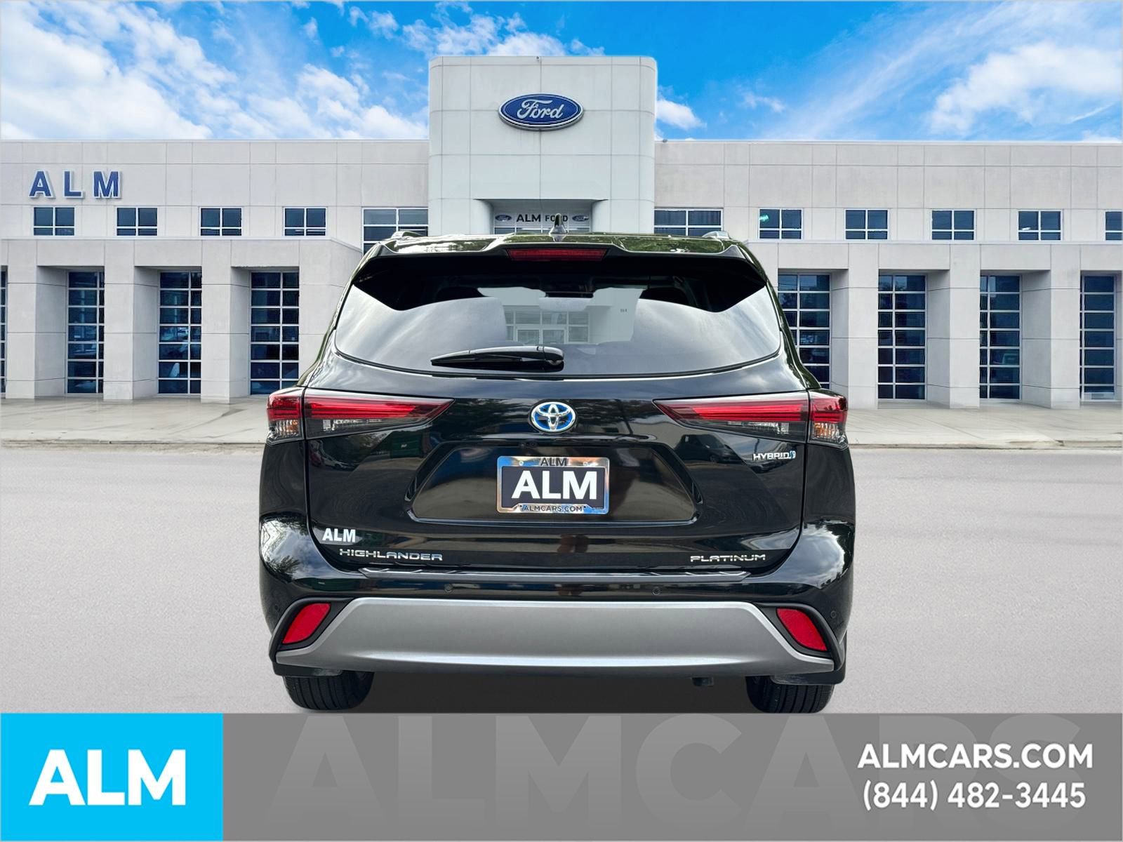 Used 2024 Toyota Highlander Limited image 7