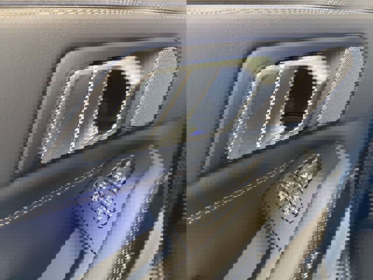 New 2026 BMW X7 xDrive40i w/ M Sport Package image 52