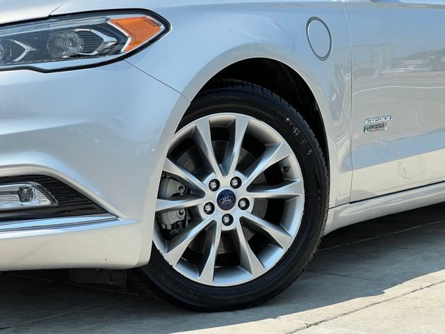 Used 2017 Ford Fusion Energi SE FWD image 2