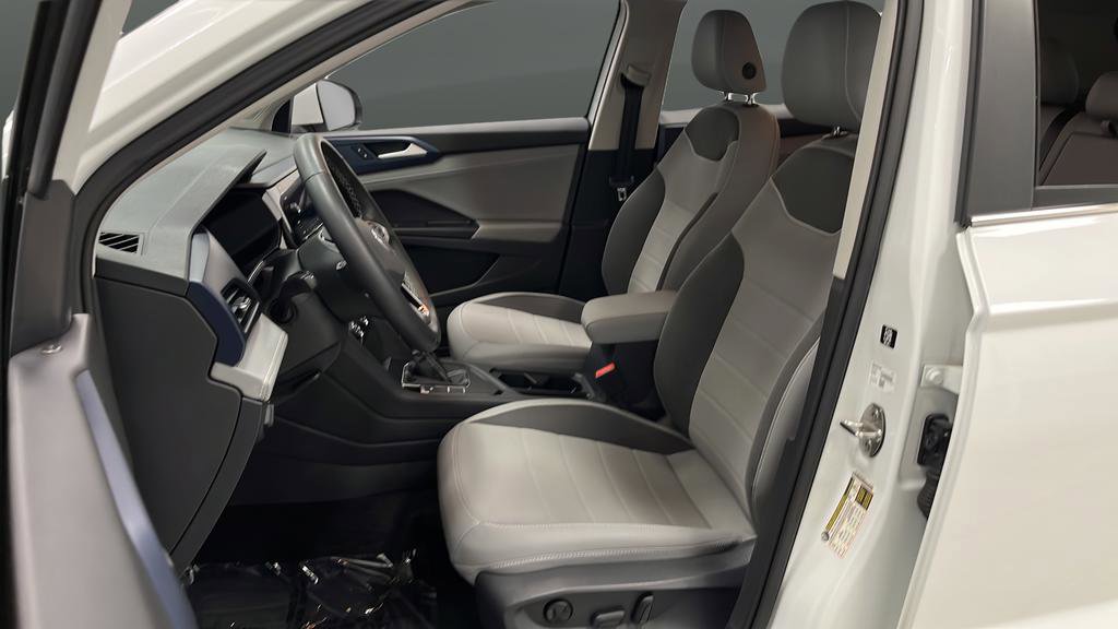 Used 2024 Volkswagen Taos SE image 9