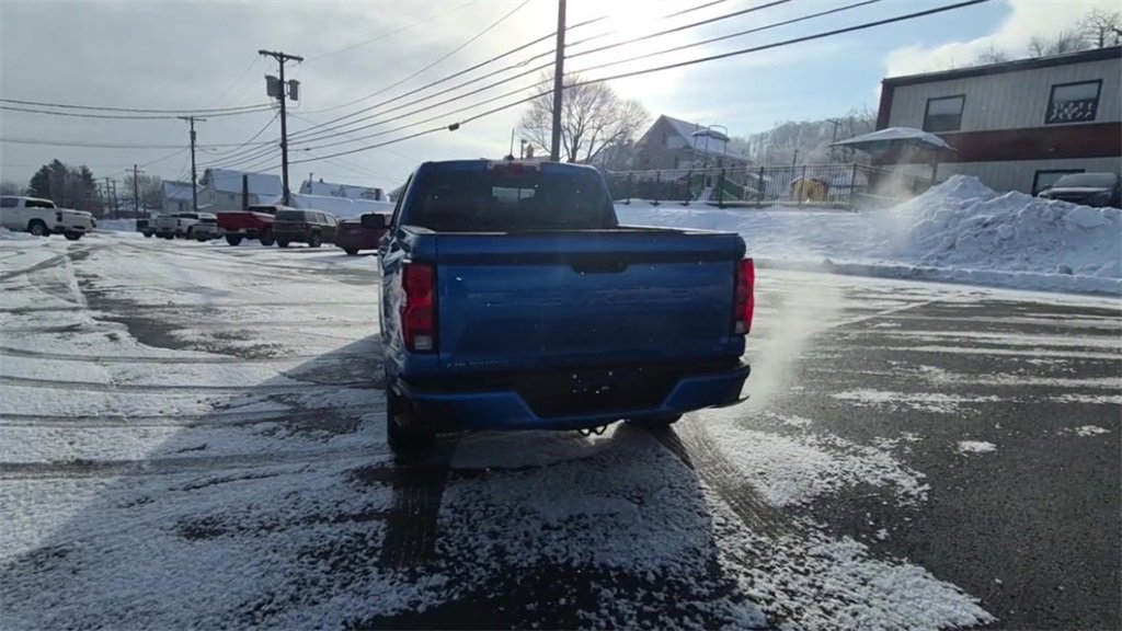 Used 2023 Chevrolet Colorado LT w/ LT Convenience Package II image 8
