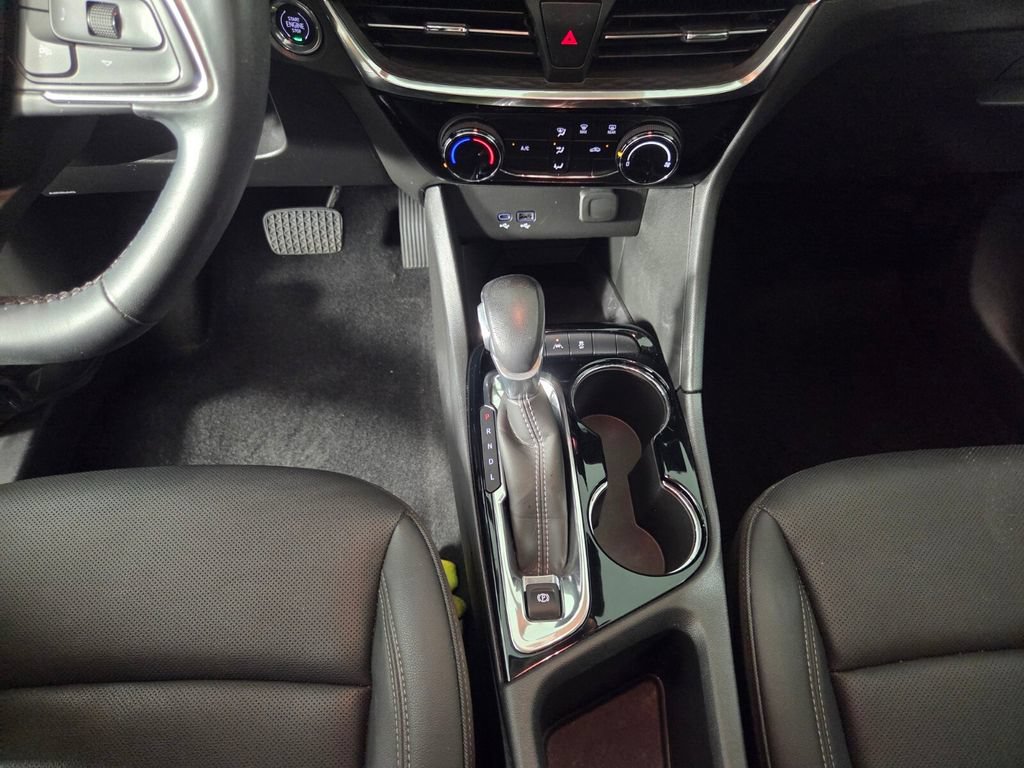 Used 2024 Buick Encore GX Sport Touring FWD image 13