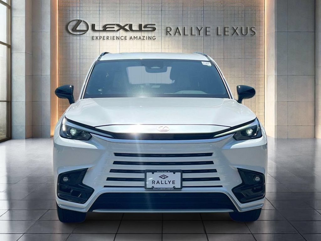 Used 2026 Lexus TX 500h AWD w/ Technology Package image 2