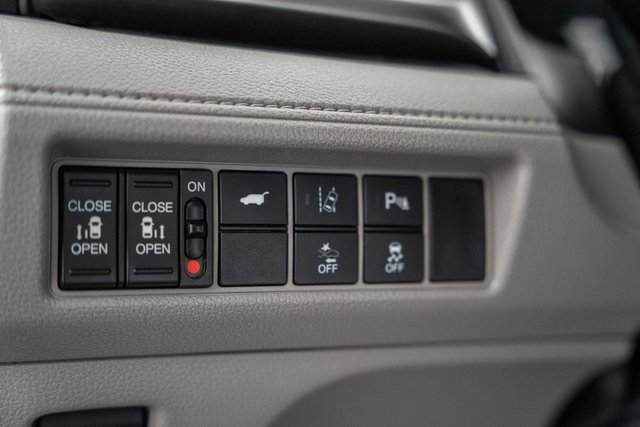 Used 2019 Honda Odyssey Touring image 40