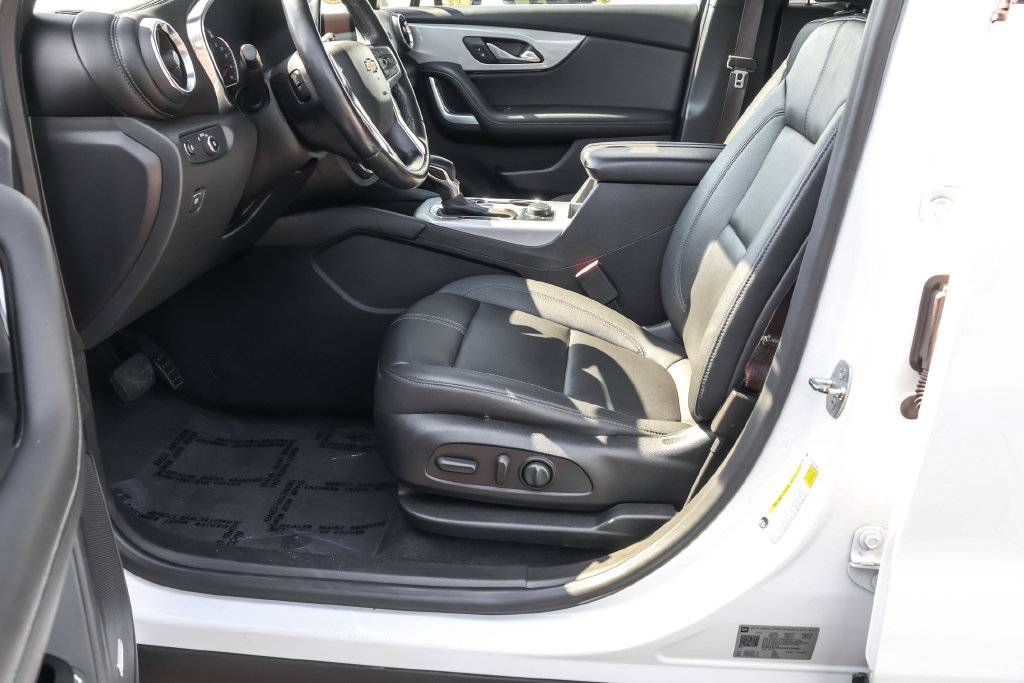 Used 2022 Chevrolet Blazer LT w/ Sound & Technology Package AWD/4WD image 18