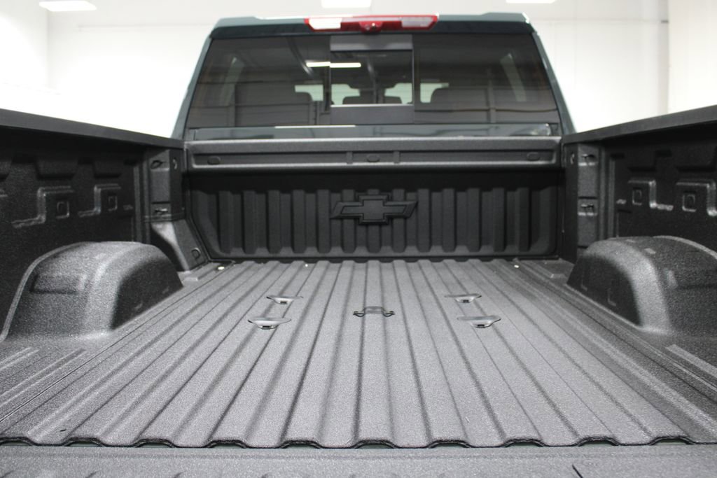 New 2026 Chevrolet Silverado 2500 ZR2 image 18