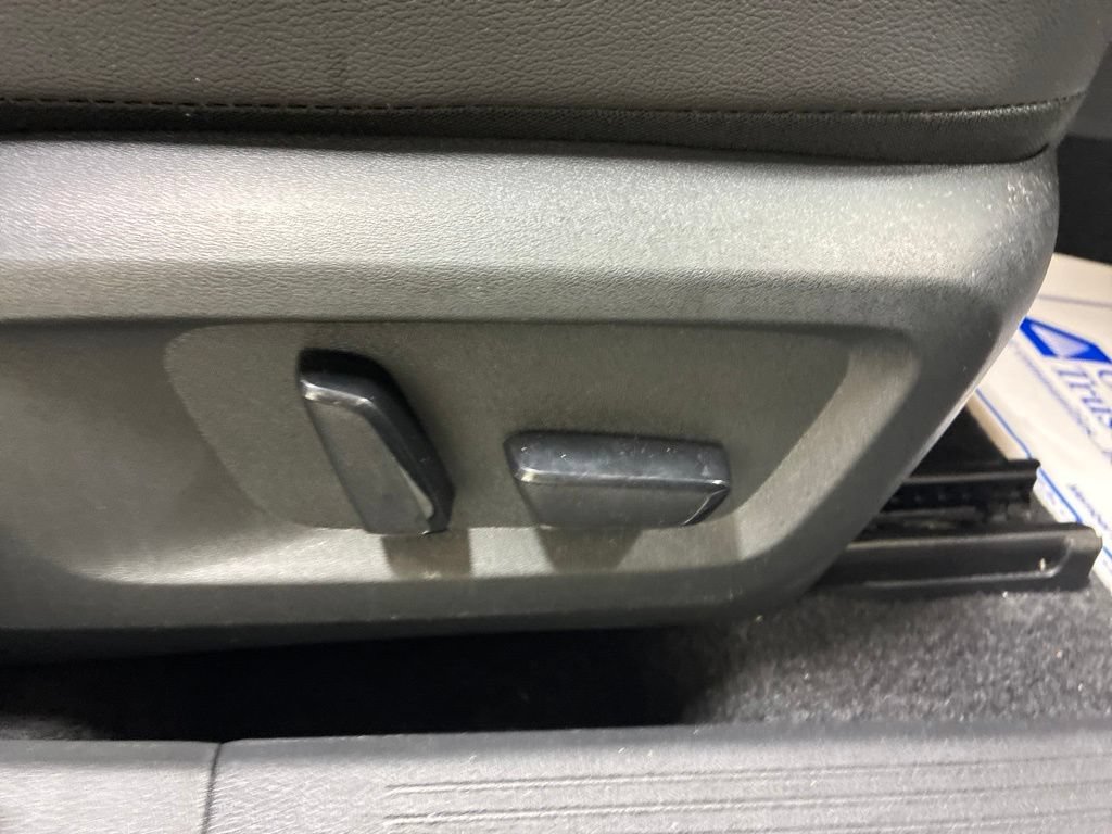 Used 2026 Nissan Rogue SL AWD/4WD image 24