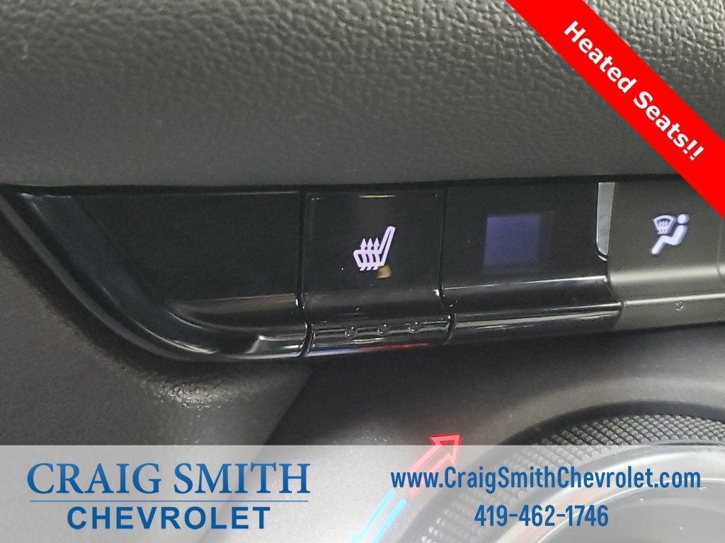 Used 2025 Chevrolet Blazer LT FWD image 5