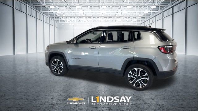 Used 2022 Jeep Compass Limited w/ Sun and Sound Group image 7