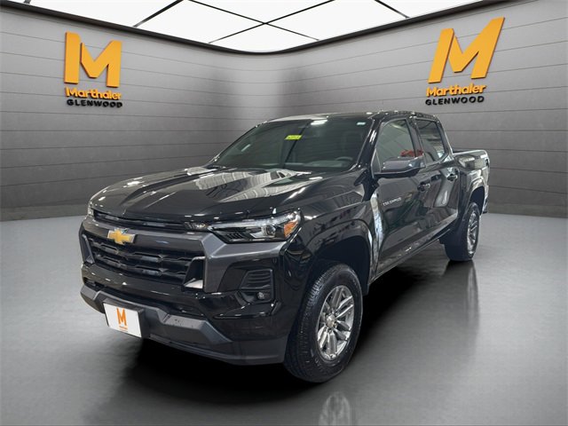 Used 2026 Chevrolet Colorado LT w/ LT Convenience Package image 4