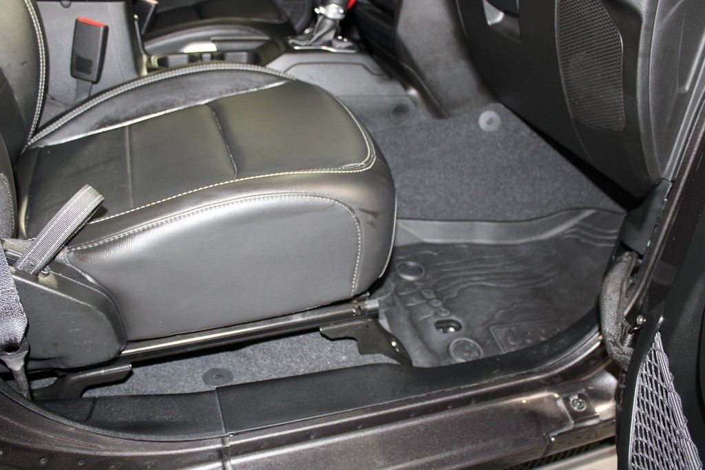 Used 2020 Jeep Gladiator Overland image 11