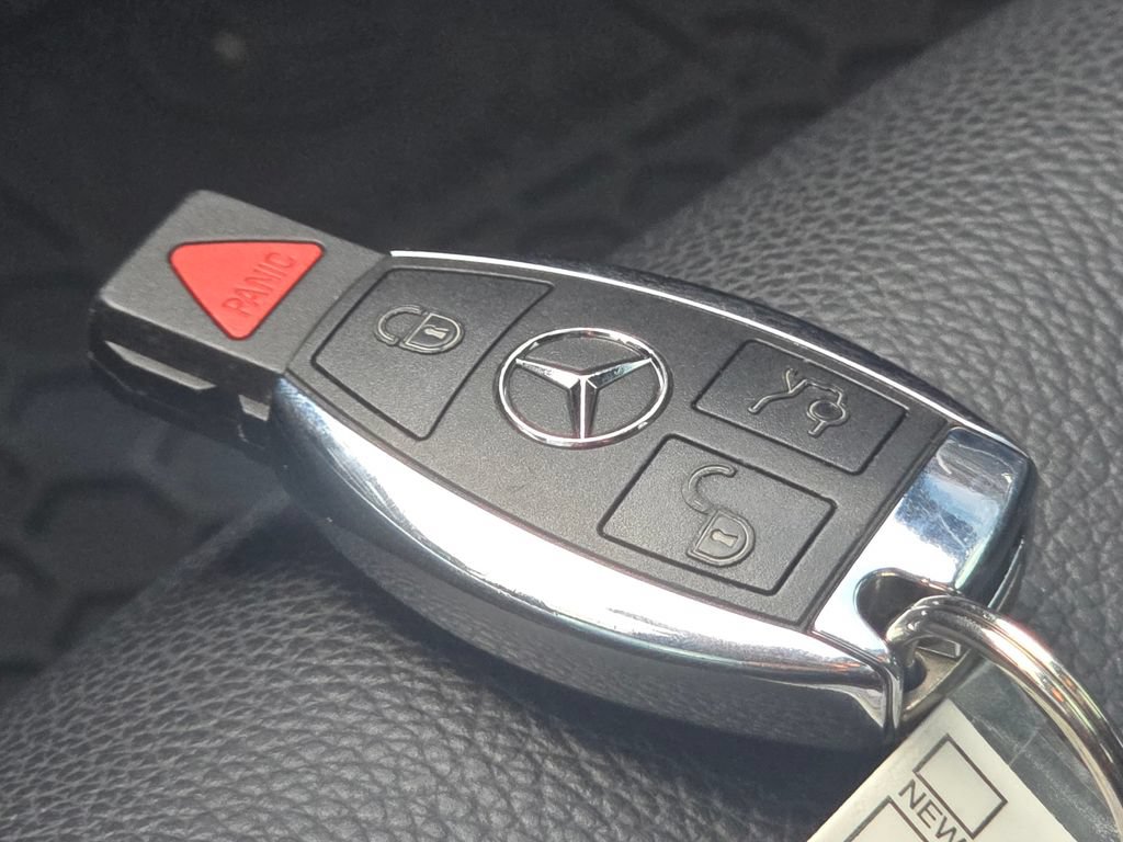 Used 2015 Mercedes-Benz E 350 4MATIC Sedan w/ Premium 1 Package image 36