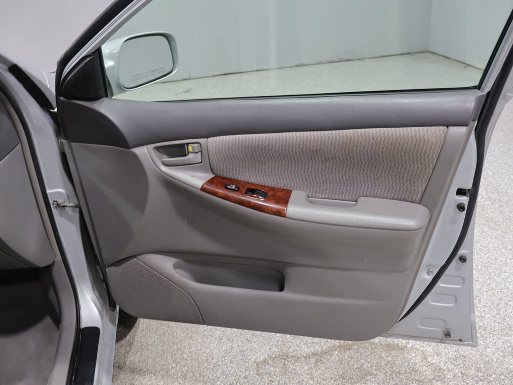 Used 2006 Toyota Corolla LE FWD image 22
