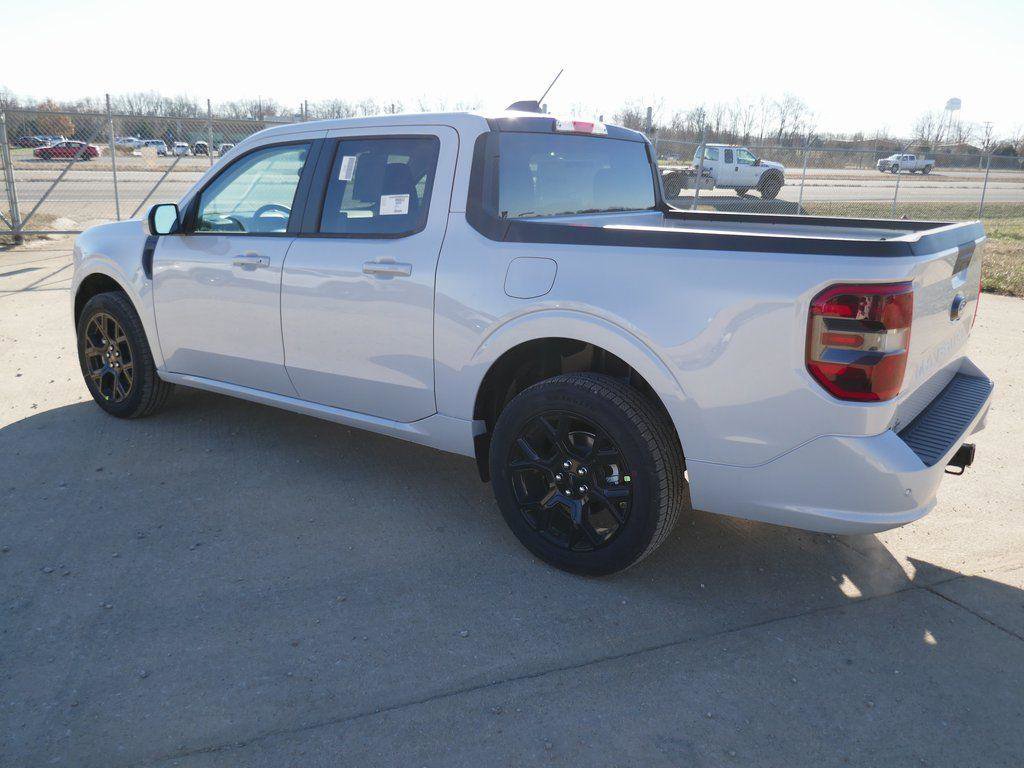 New 2026 Ford Maverick Lobo image 6