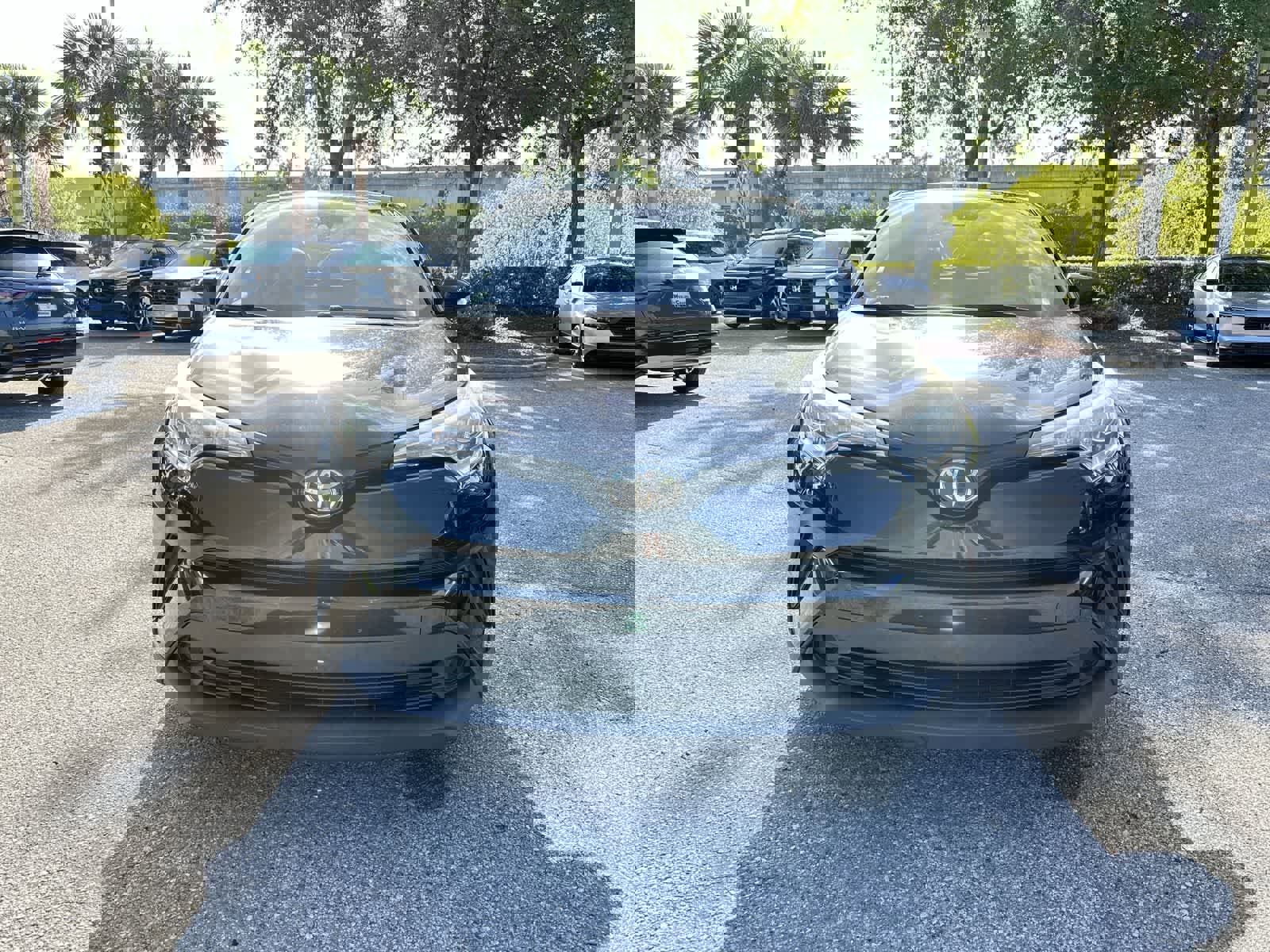 Used 2019 Toyota C-HR LE image 9